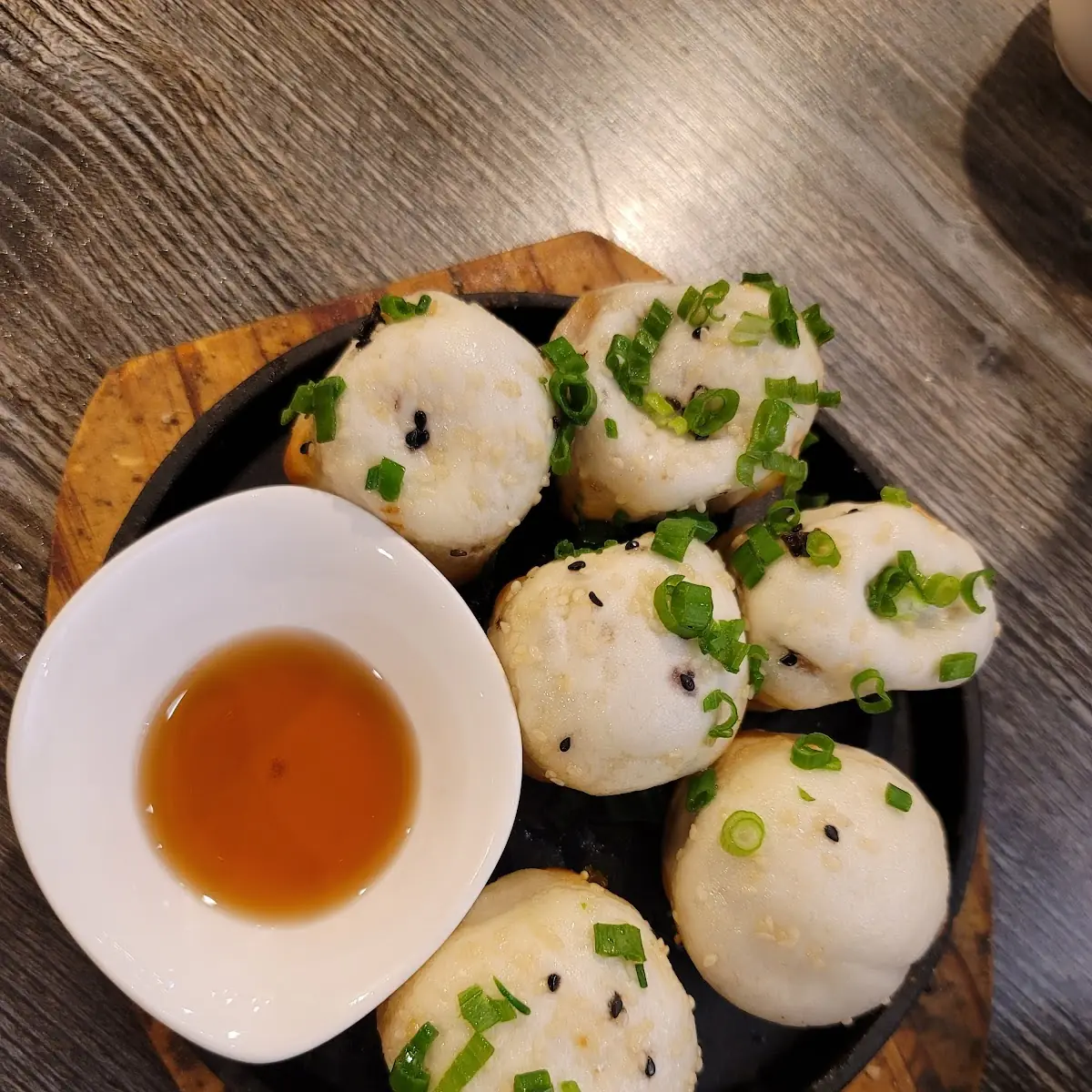 Pan-Fried Pork Bun 生煎 6